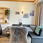 45m2 Alpenschick mit Ausblick - Pool - 2P. - E405