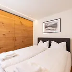 New! Cozy, Central Apartment With A Stunning View