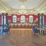 Hotel Reine Victoria by Laudinella