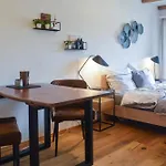 Swissme - Modernes Studio Am Sportplatz Mit Balkon & Parkplatz