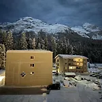 Aladin Apartments St Moritz