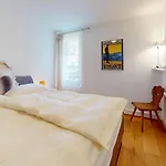 Apartment Chavallera 5