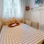 Apartment Chavallera 5
