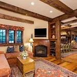 Luxury Chalet Notev & Saunaa