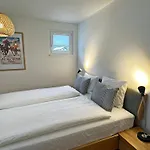 Echtholz, 110M2, Sport, Erholung, Mit Garage - Su48
