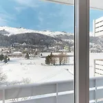 Apartment Skyline 406