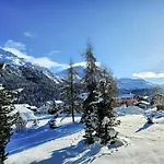 Modernes Alpenstudio Mit Bergblick, Pool Und Sauna