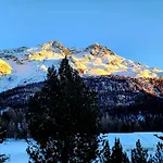 Modernes Alpenstudio Mit Bergblick, Pool Und Sauna