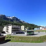 Skyline House Apartment Resort