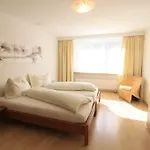 Skyline House Apartment Resort