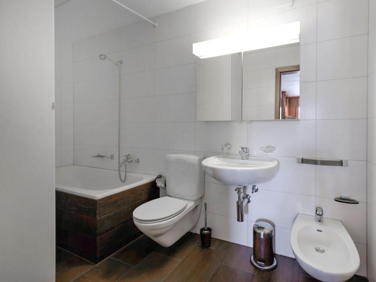 Apartment Chesa Ludains 8 St. Moritz