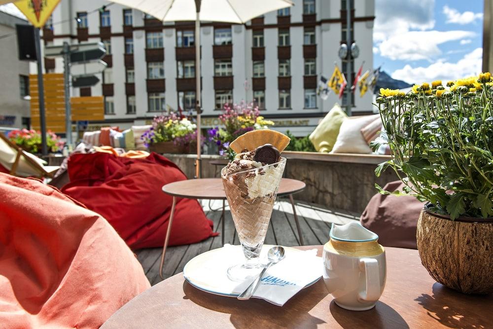 Hauser Hotel 3*