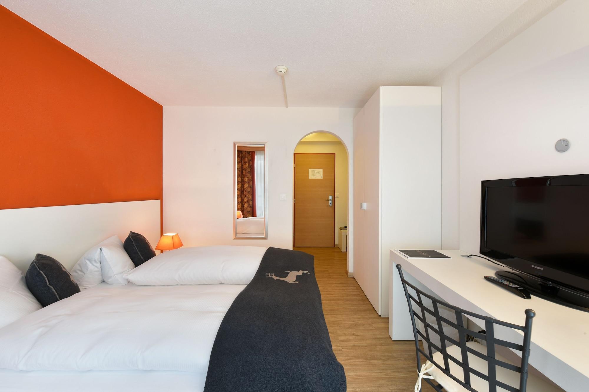 Hotel Piz 3*
