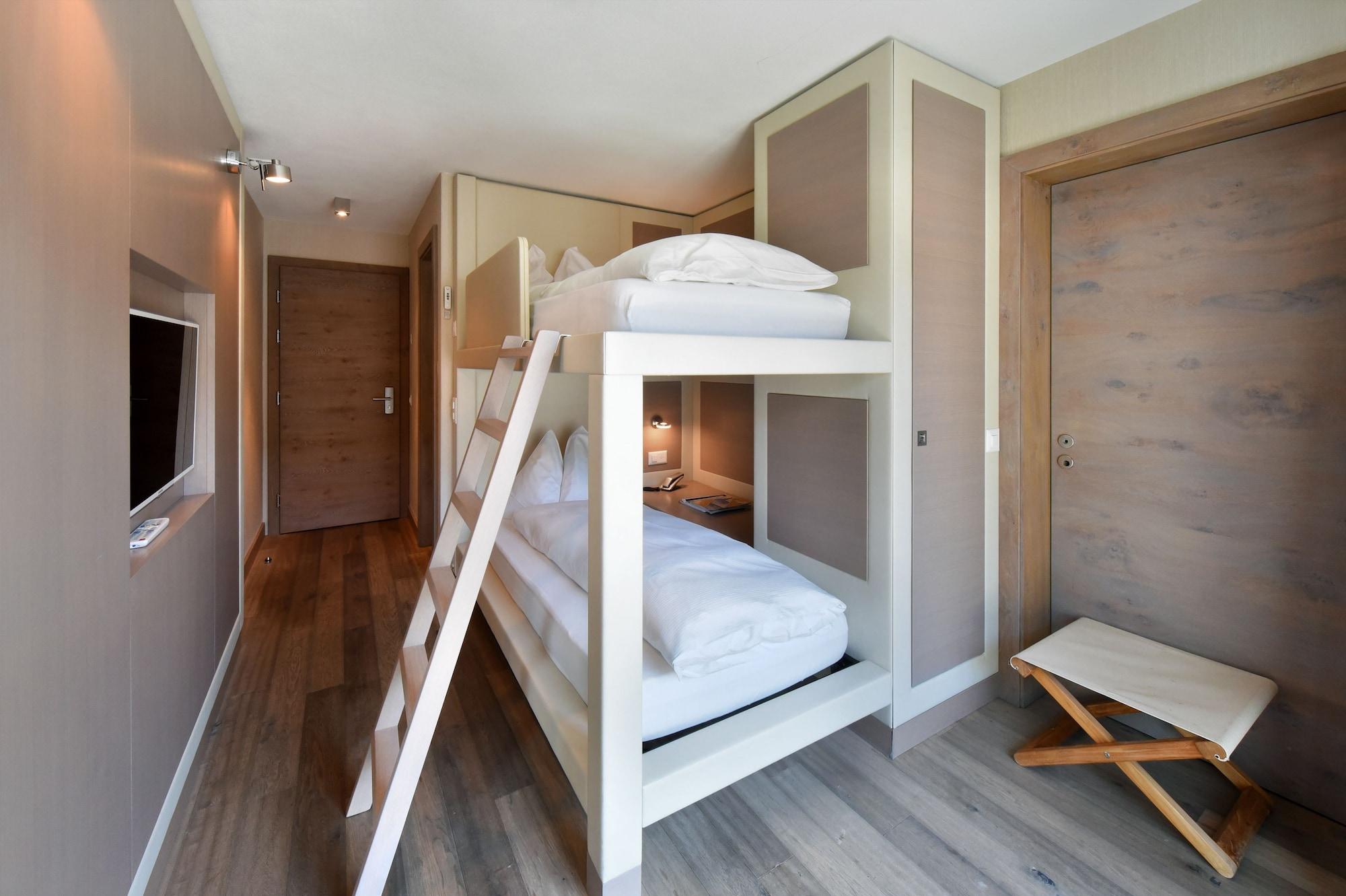 Piz Hotel 3*