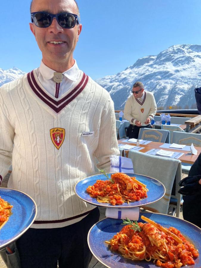 Otel Salastrains