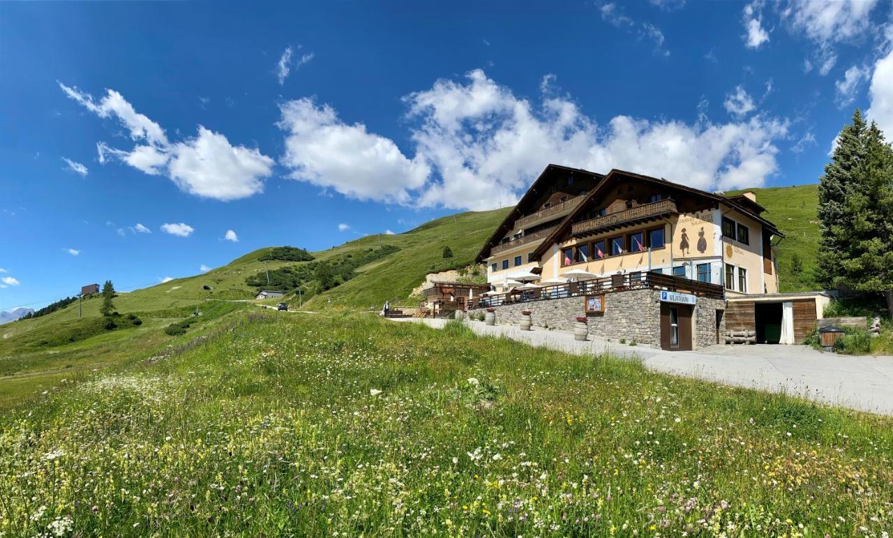 Salastrains Otel 3*