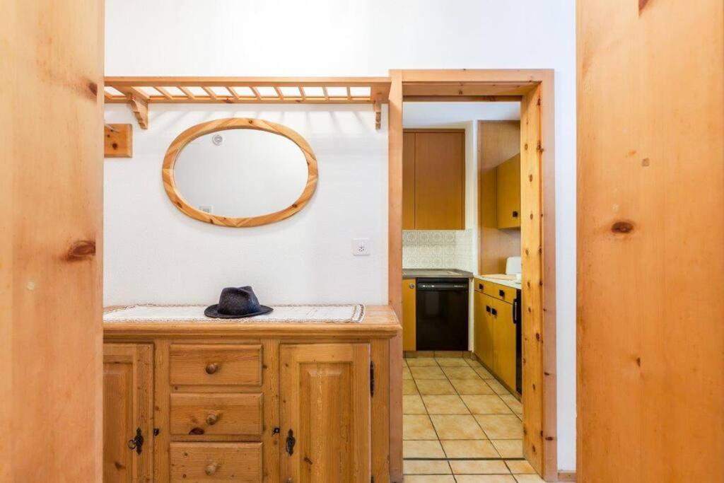 Direkt Am - Aussicht - Balkon - Tg-stellplatz Apartment