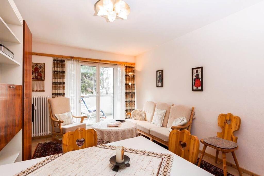 Direkt Am - Aussicht - Balkon - Tg-stellplatz