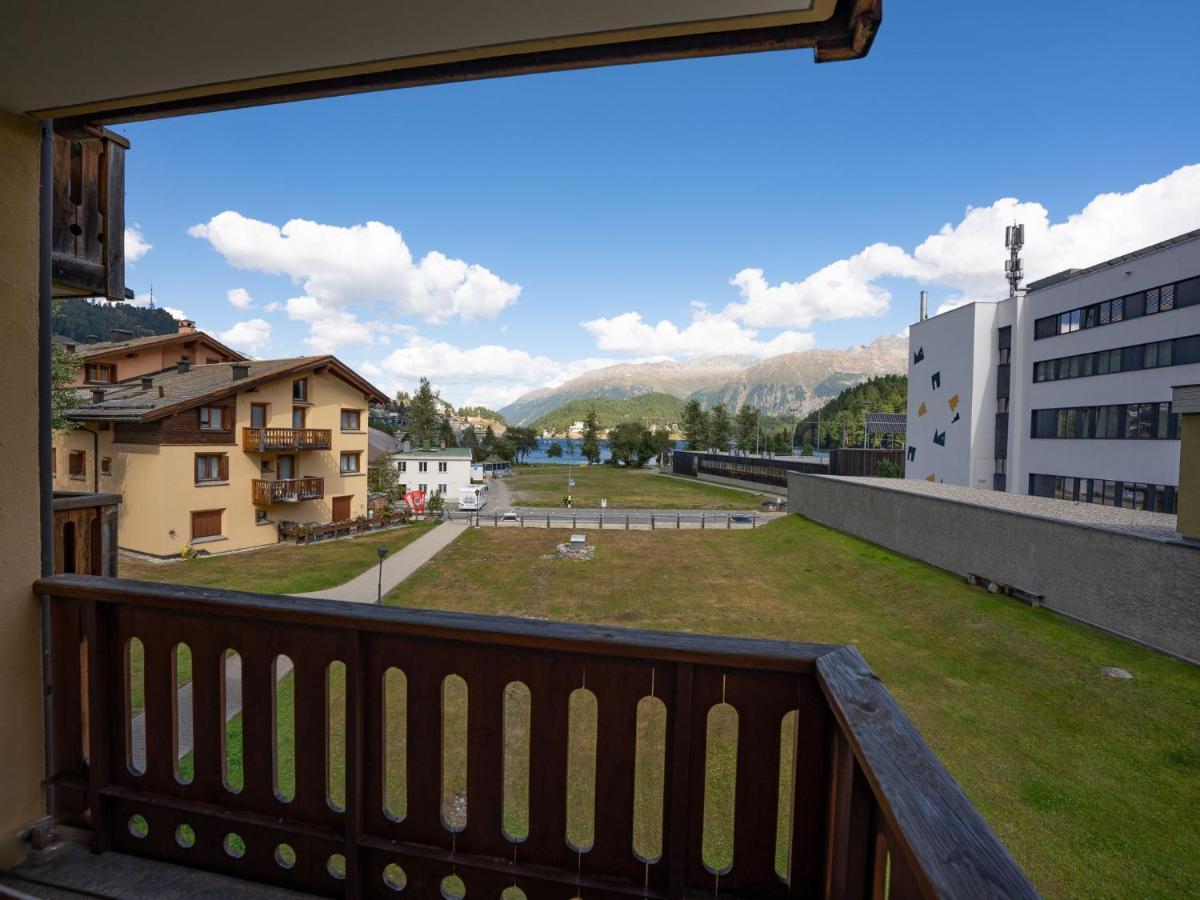 Apartment Chesa Ludains 8 *