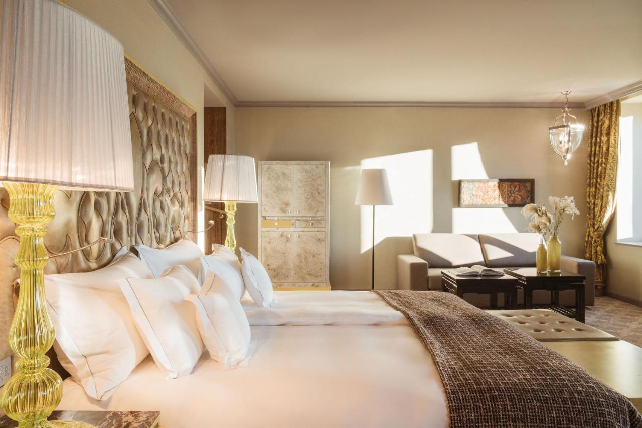 Hotel Carlton - The Leading Of The World St. Moritz