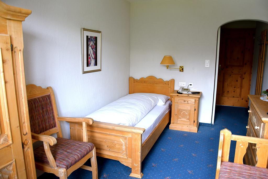 Salastrains Otel