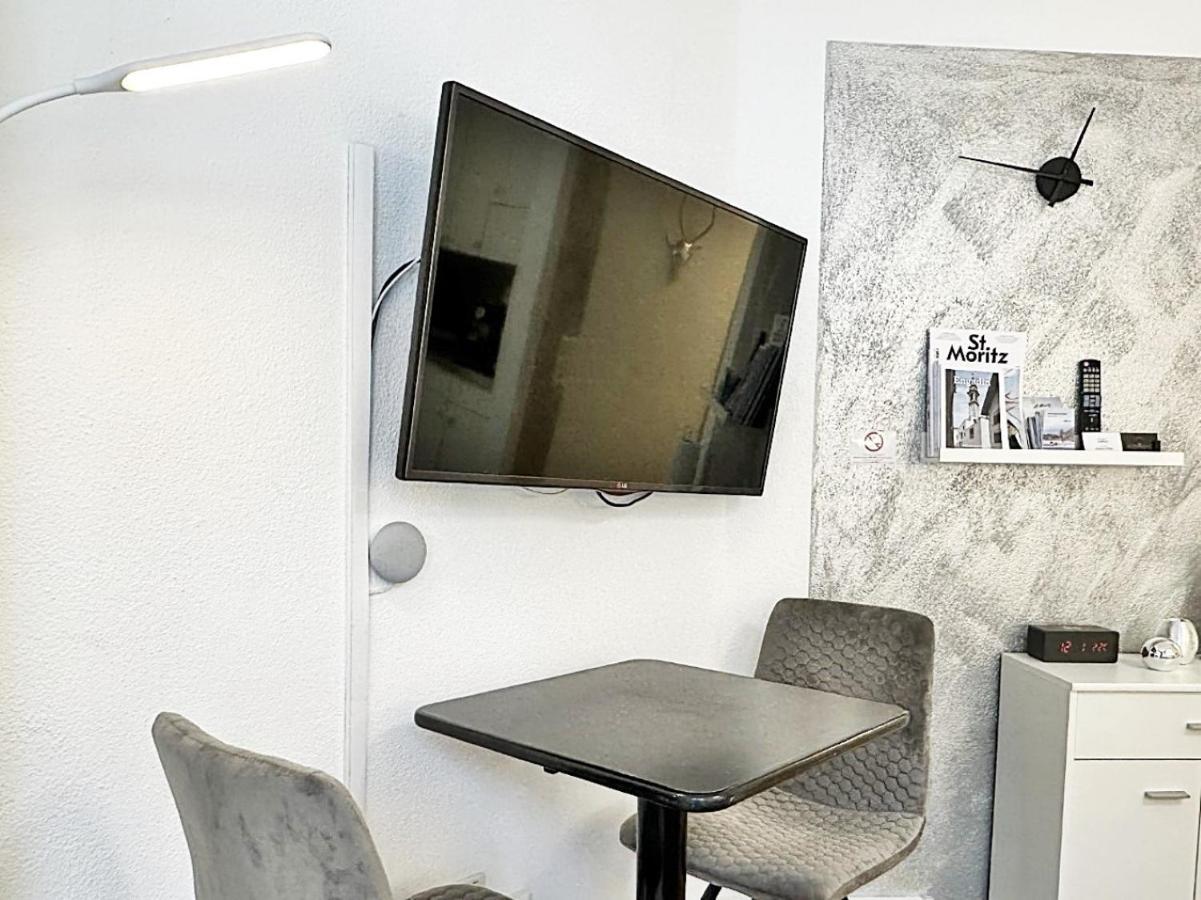 Kleines Juwel, Zentral, Mit Garage Und Pool - Cb102 Apartamento