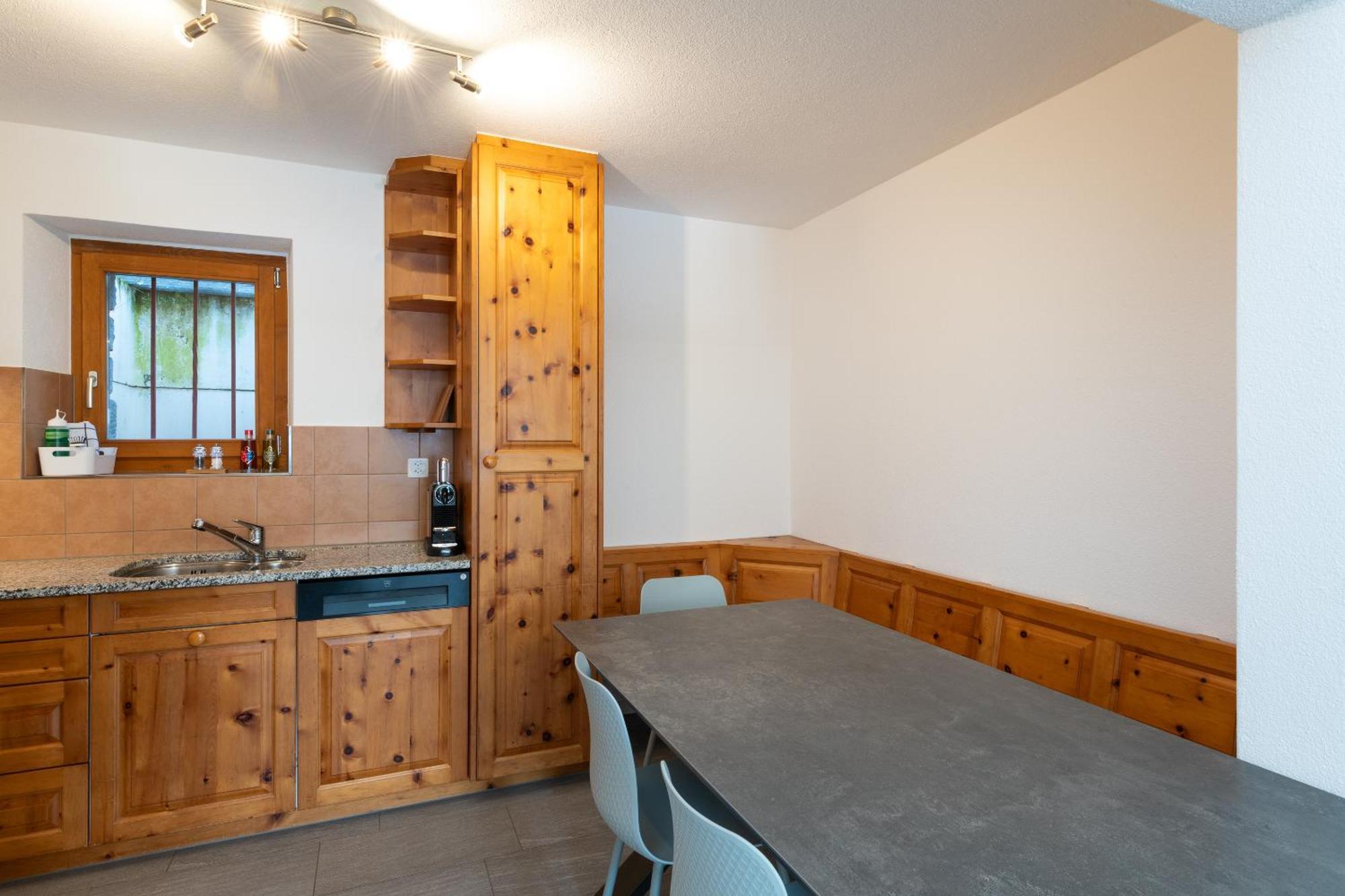 Apartment By Randolins