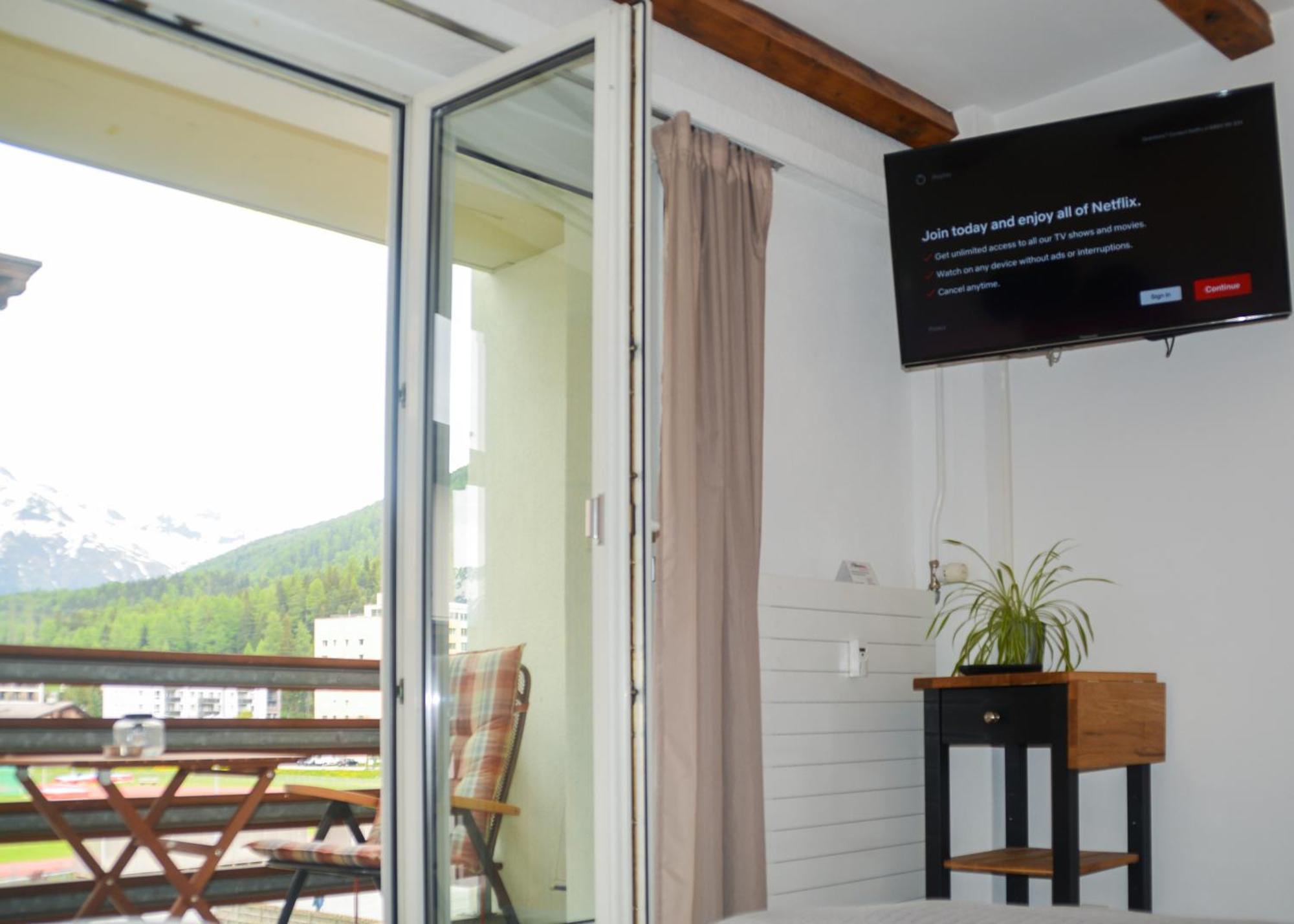 Swissme - Modernes Am Sportplatz Mit Balkon & Parkplatz Apartment *