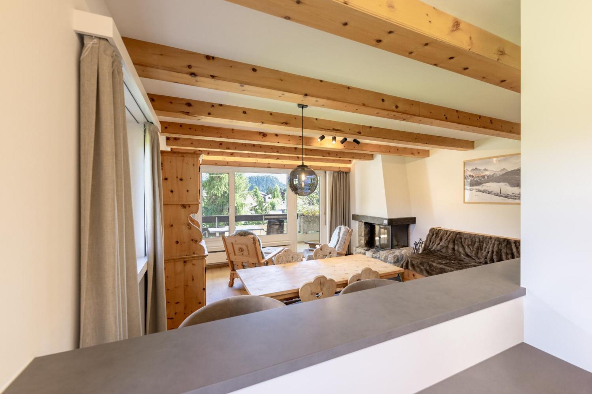 Cosy Facing Piz Rosatsch Apartment *