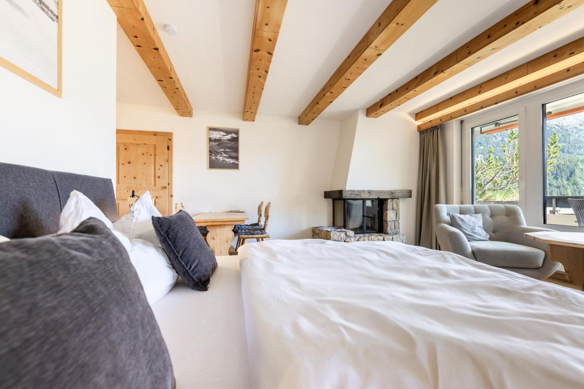 !new! Charming Facing Piz Rosatsch