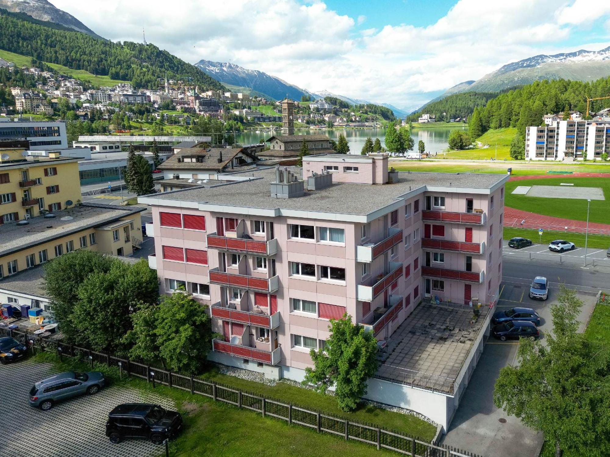 Beautiful Modern Family With Free Parking *