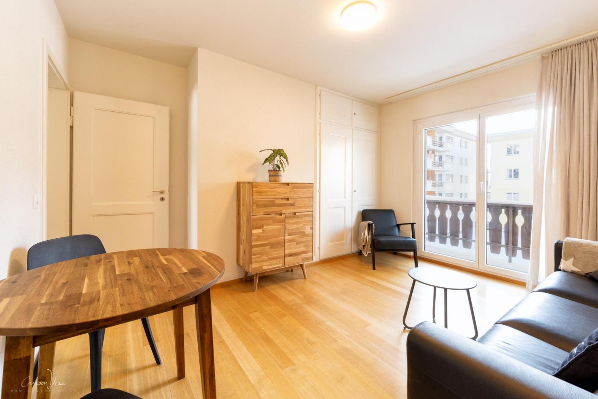 Charming In Apartment *