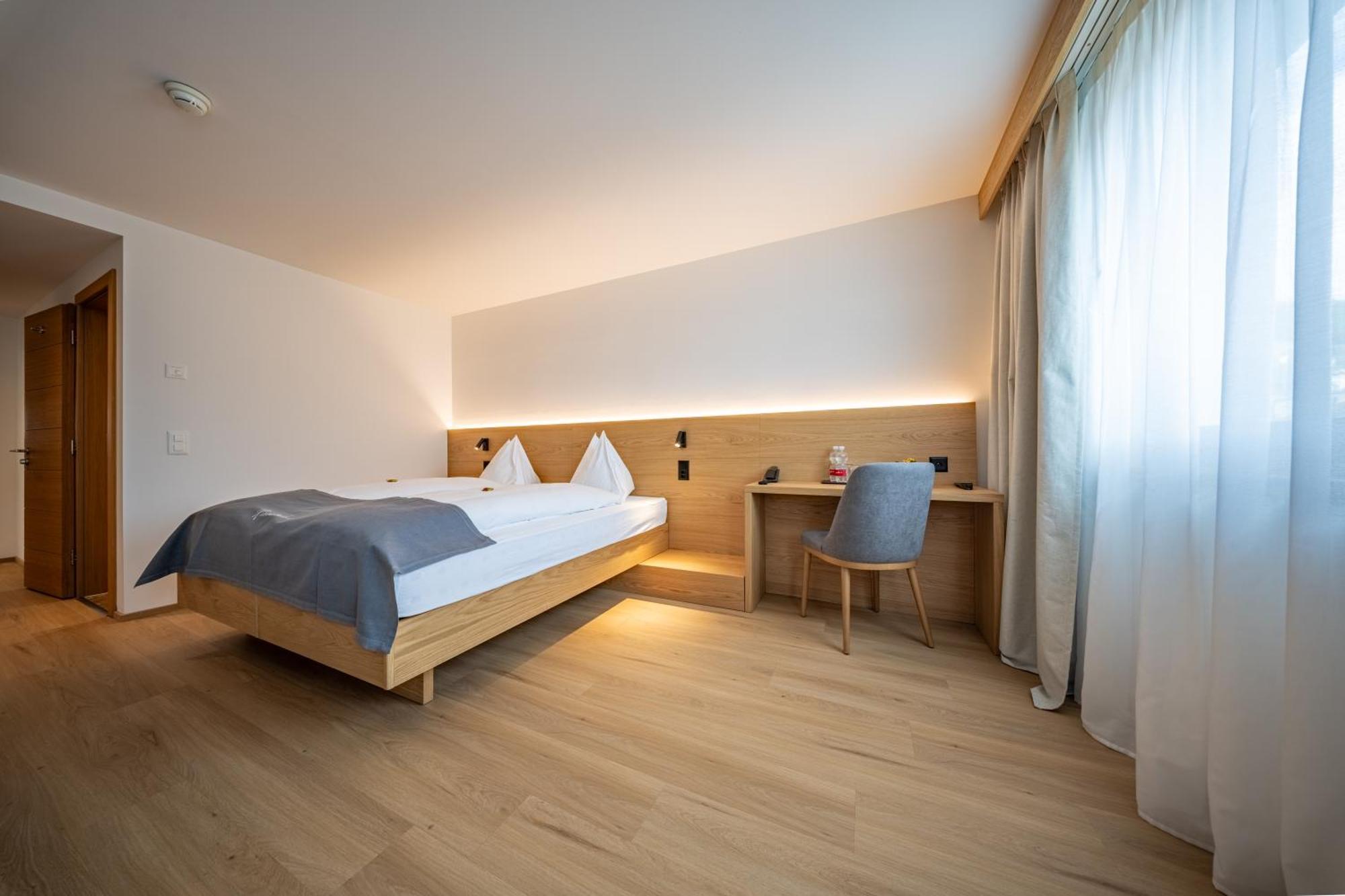 Hotel Piz 3*