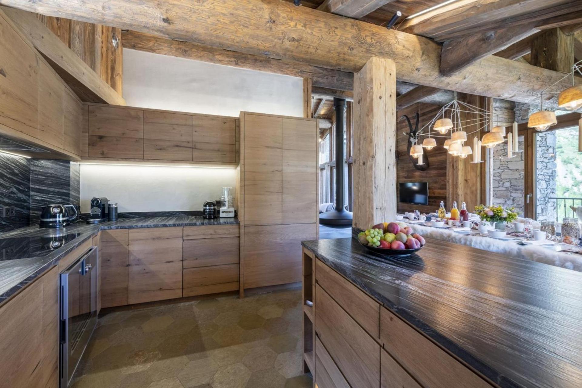 Chalet Luxury With A Touch Of Glamour Apartment
