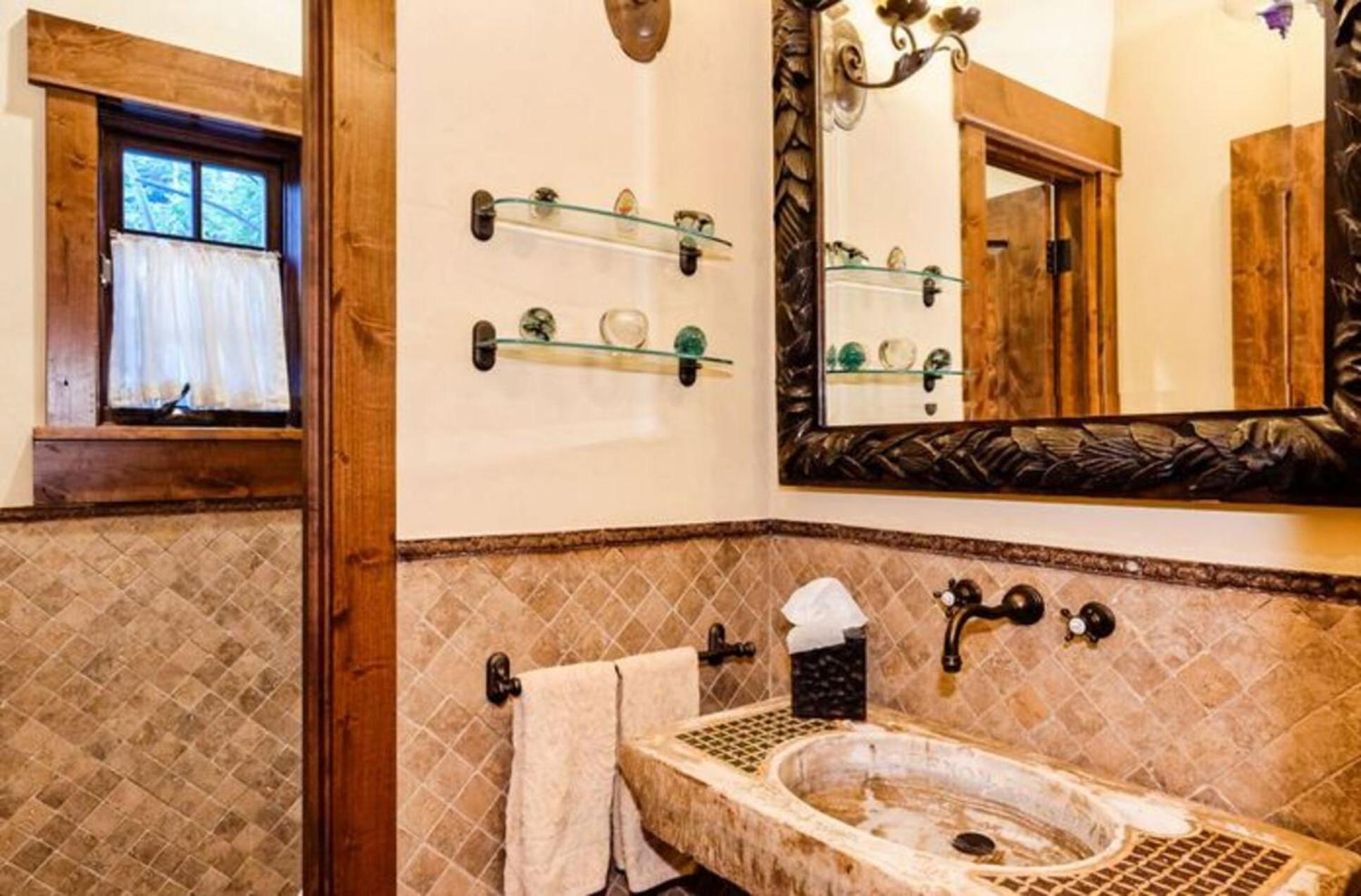 Luxury Chalet Notev & Saunaa Holiday home