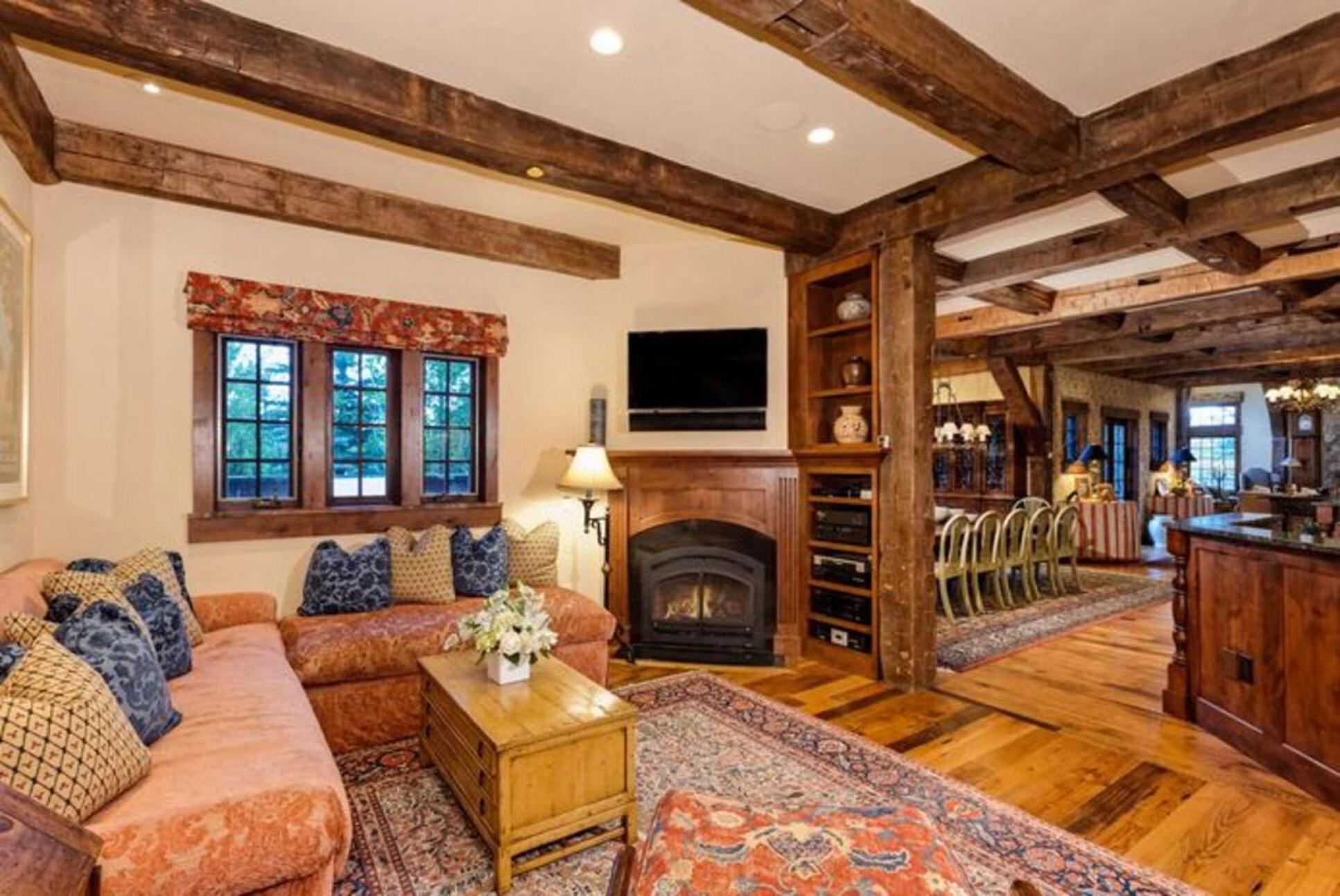 Luxury Chalet Notev & Saunaa Holiday home *