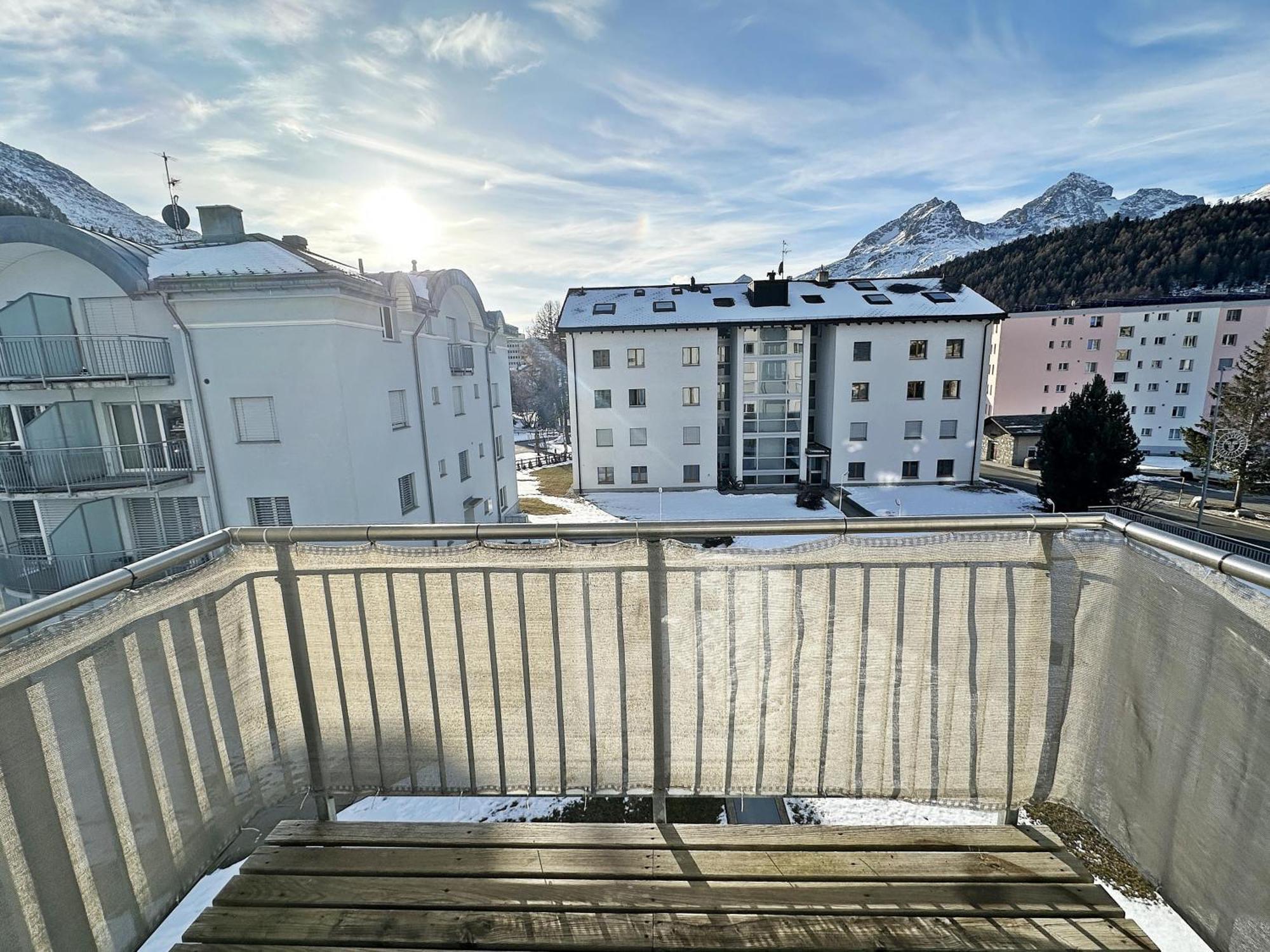 Echtholz, 110m2, Sport, Erholung, Mit Garage - Su48 St. Moritz