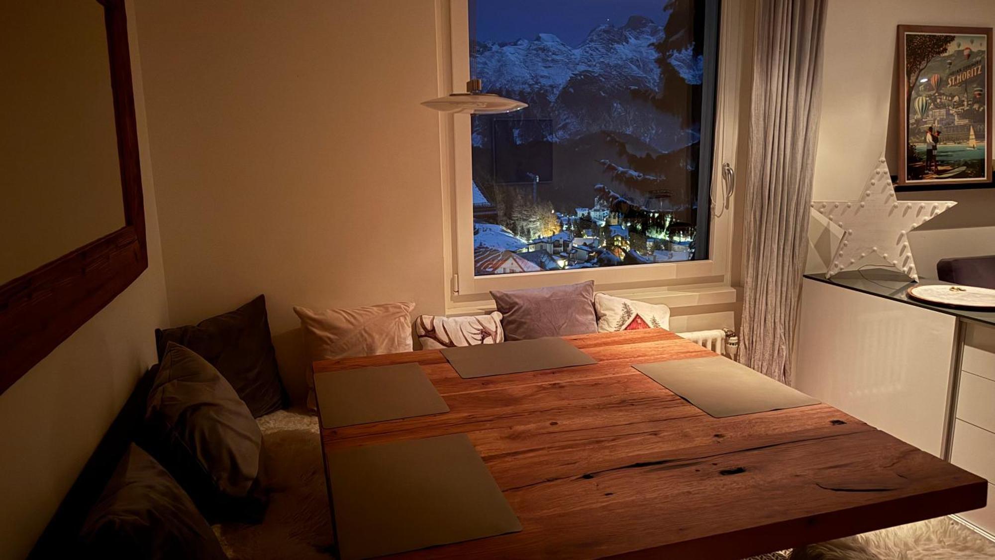 Fantastic Panorama Flat In Apartment St. Moritz