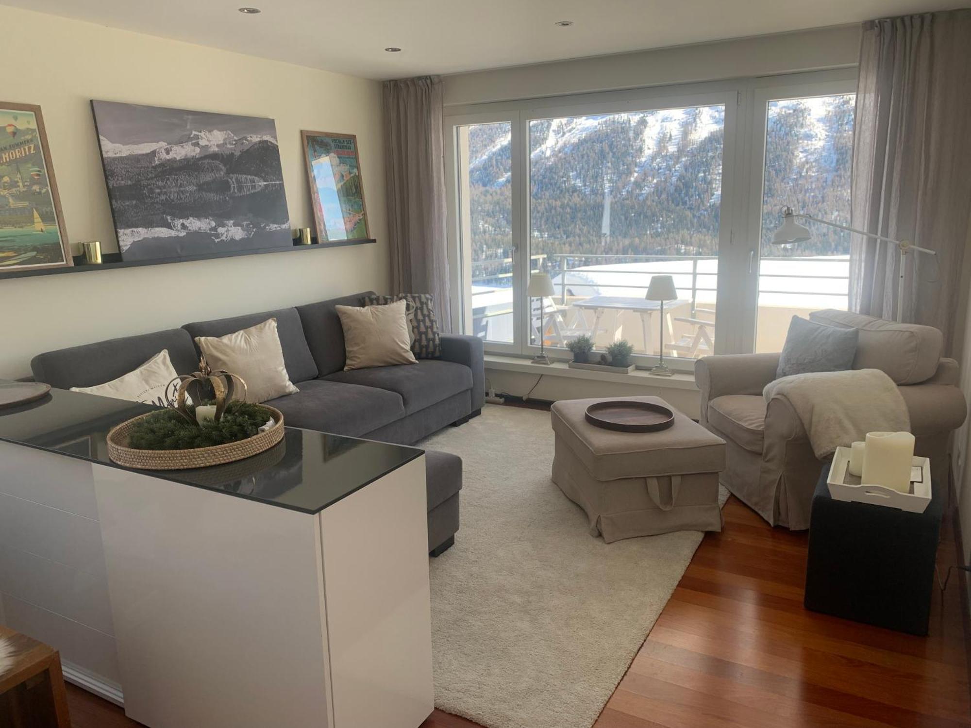Fantastic Panorama Flat In Apartment St. Moritz