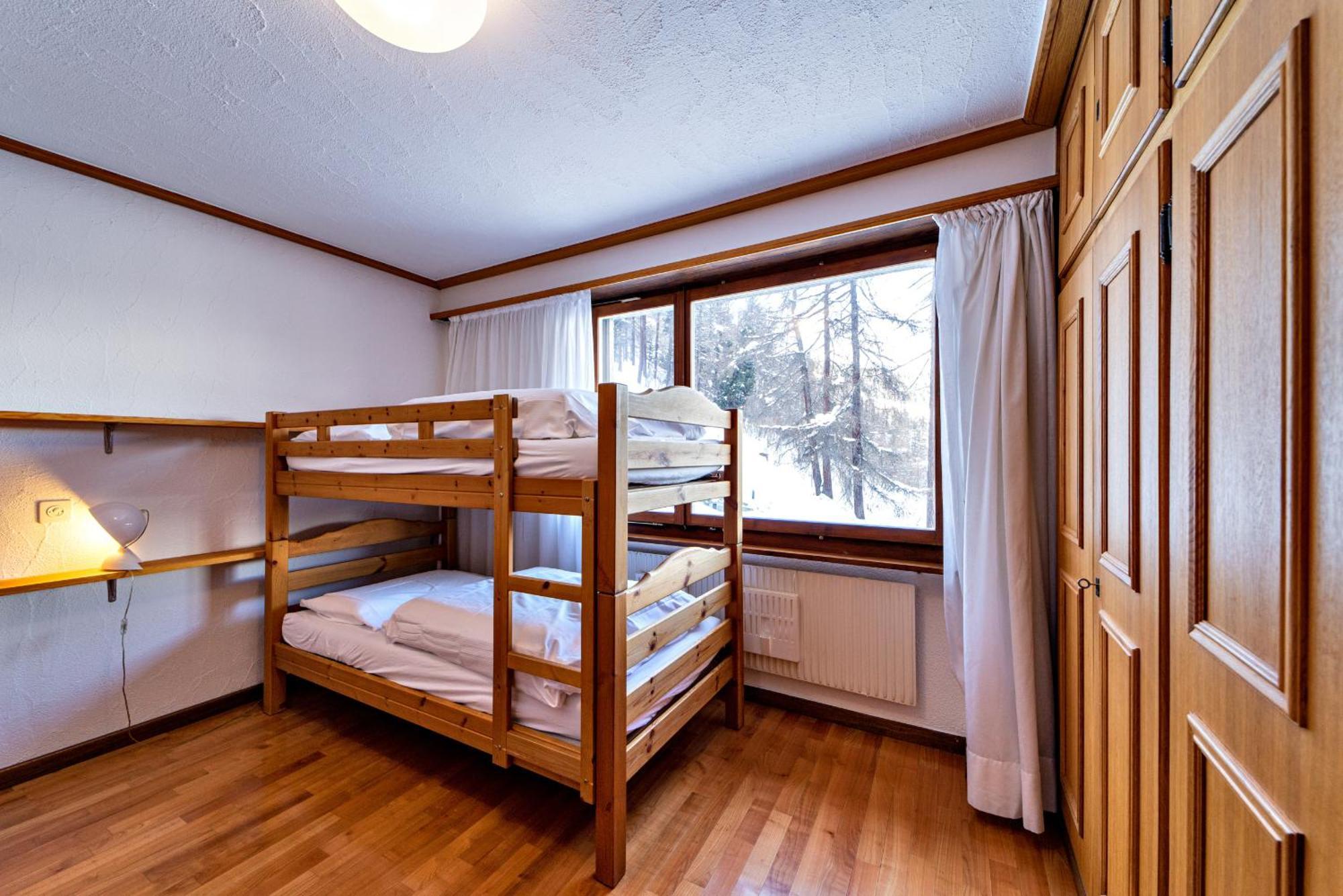 Apartment Chesa Aruons 21 - *