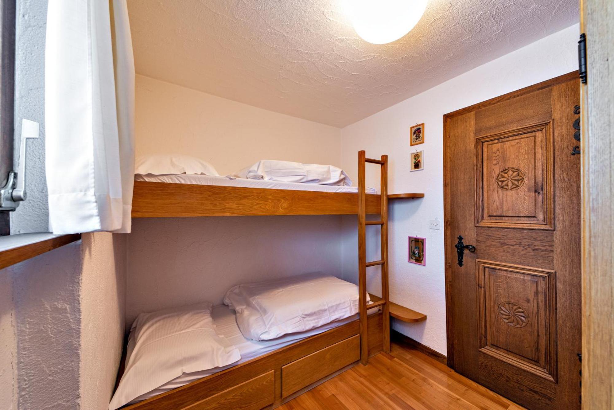 Chesa Aruons 21 - Apartment