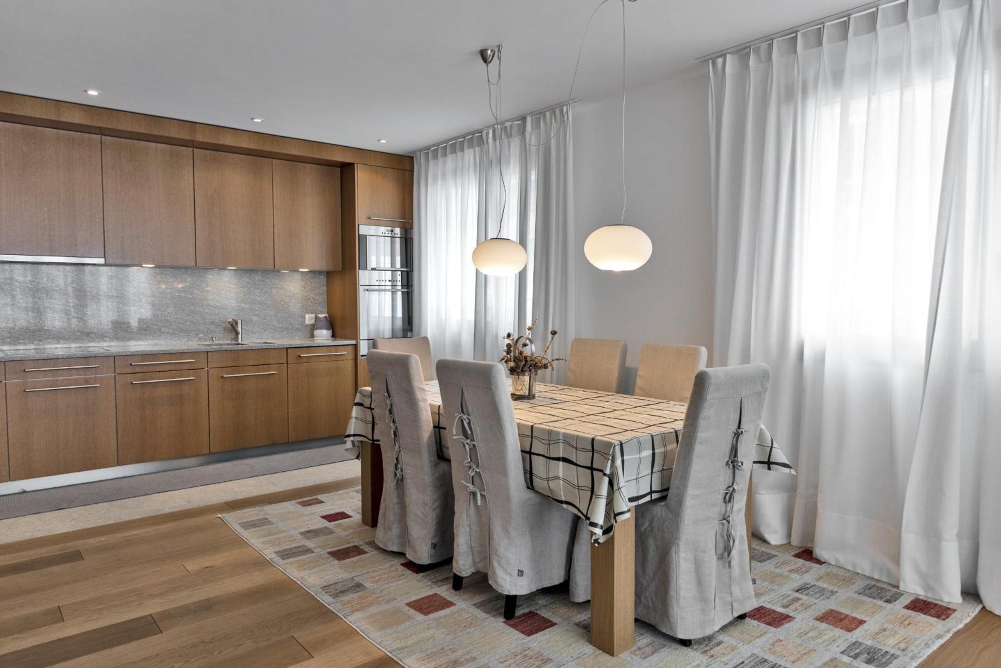 Apartment Chesa Chalavus - St. Moritz