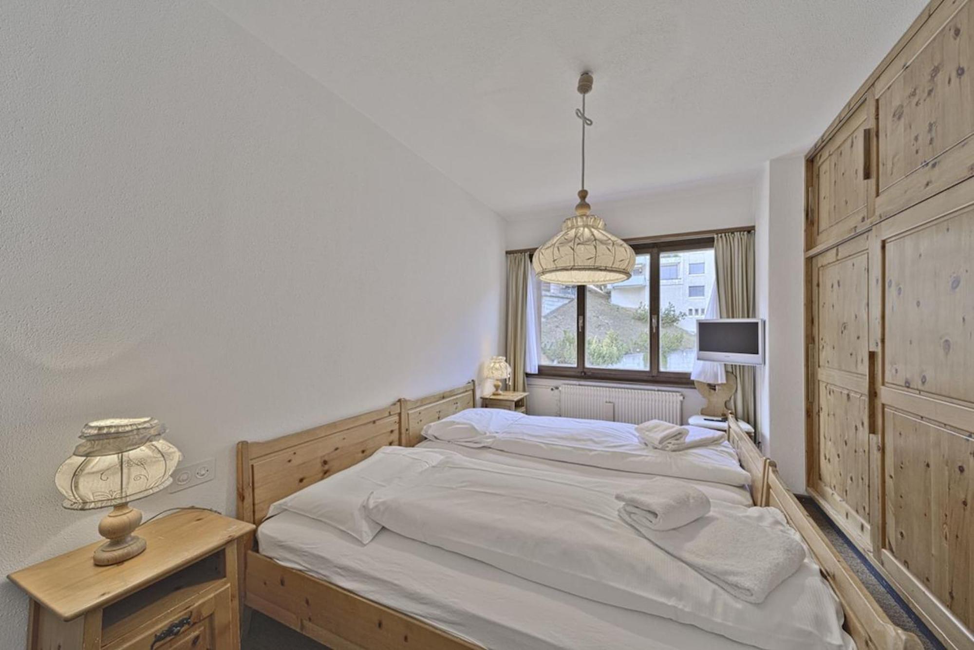 Chesa Arlas - Apartment