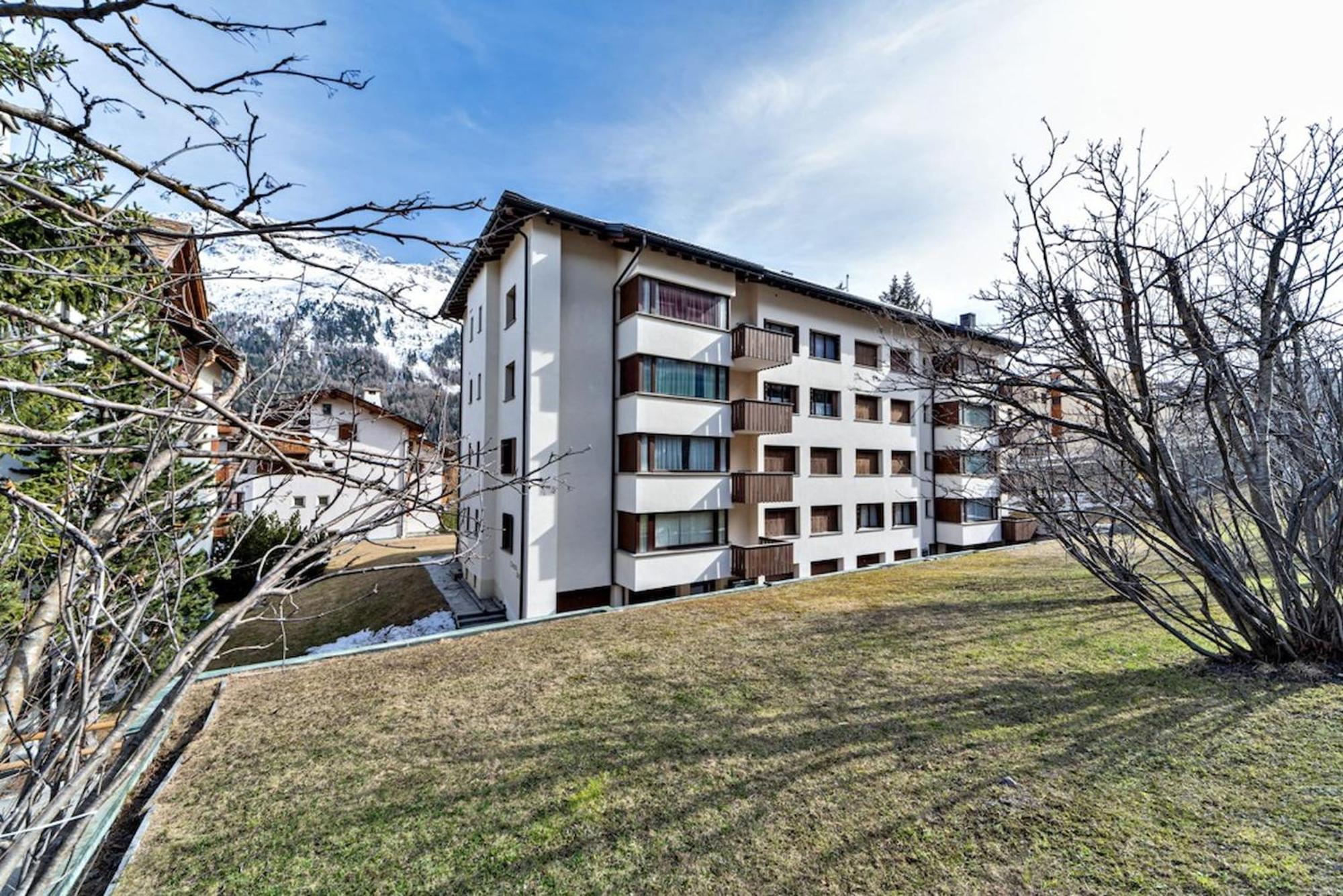 Chesa Arlas - Apartment