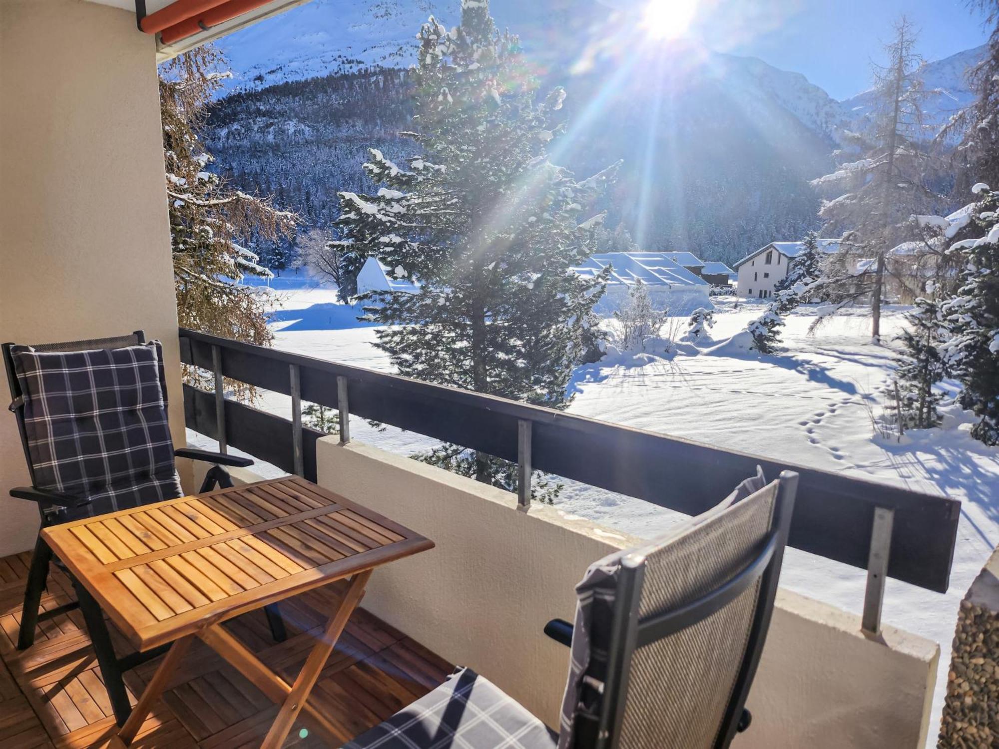 Apartment Modernes Alpenstudio Mit Bergblick, Pool Und Sauna St. Moritz