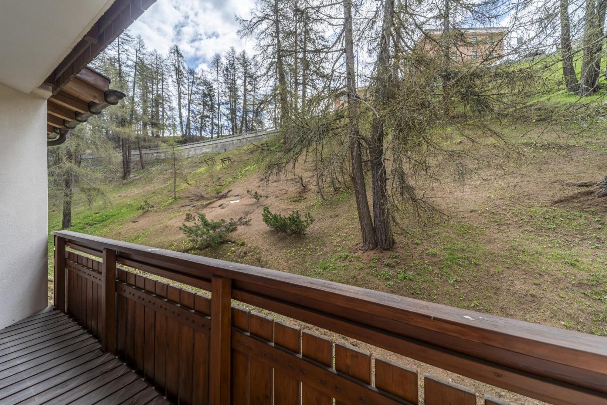 Chesa Ruinatsch Apartment