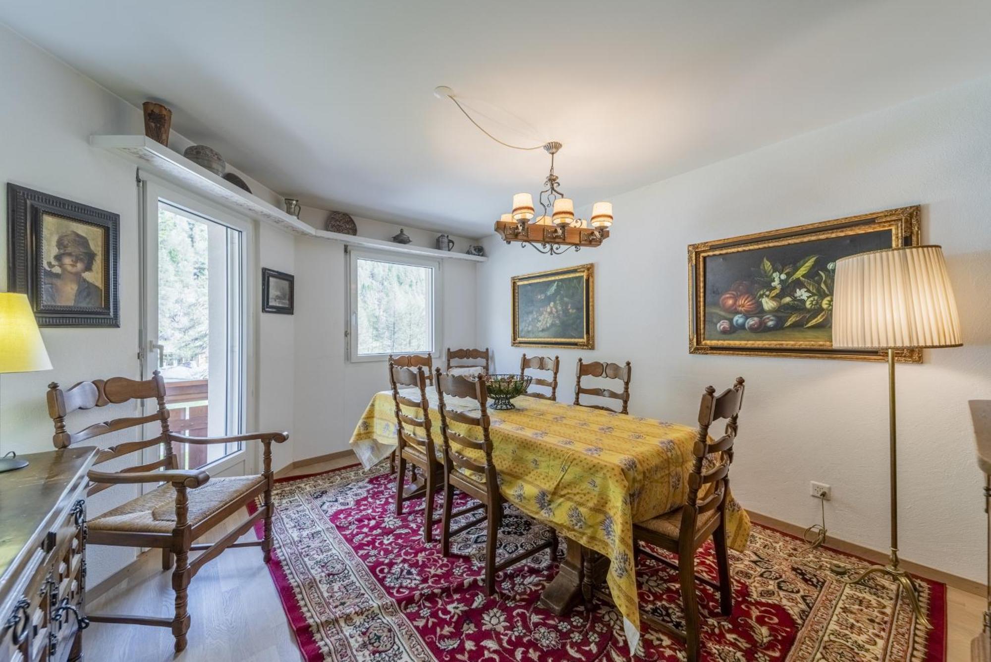 Chesa Ruinatsch Apartment St. Moritz