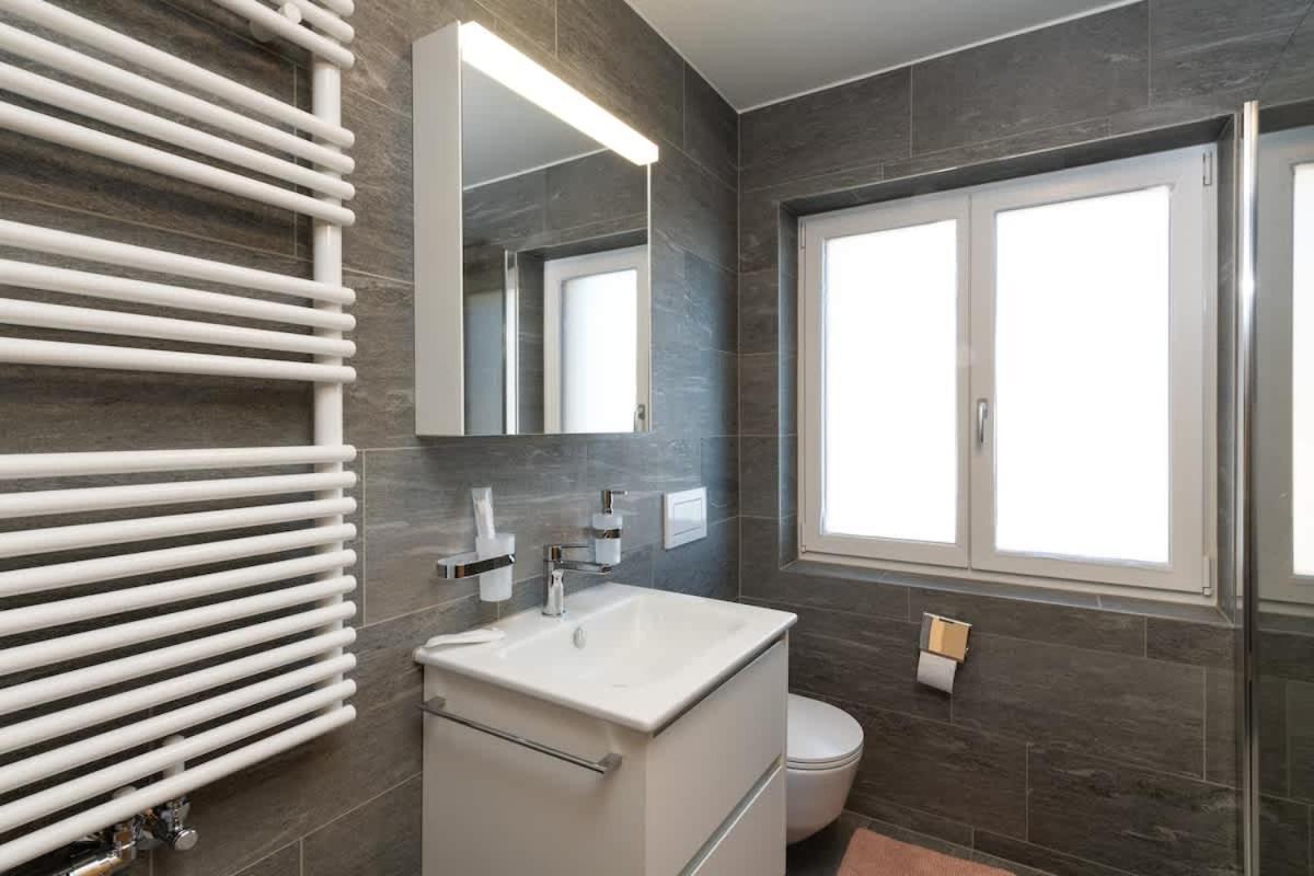 New! Spectacular Dream View Apartment *