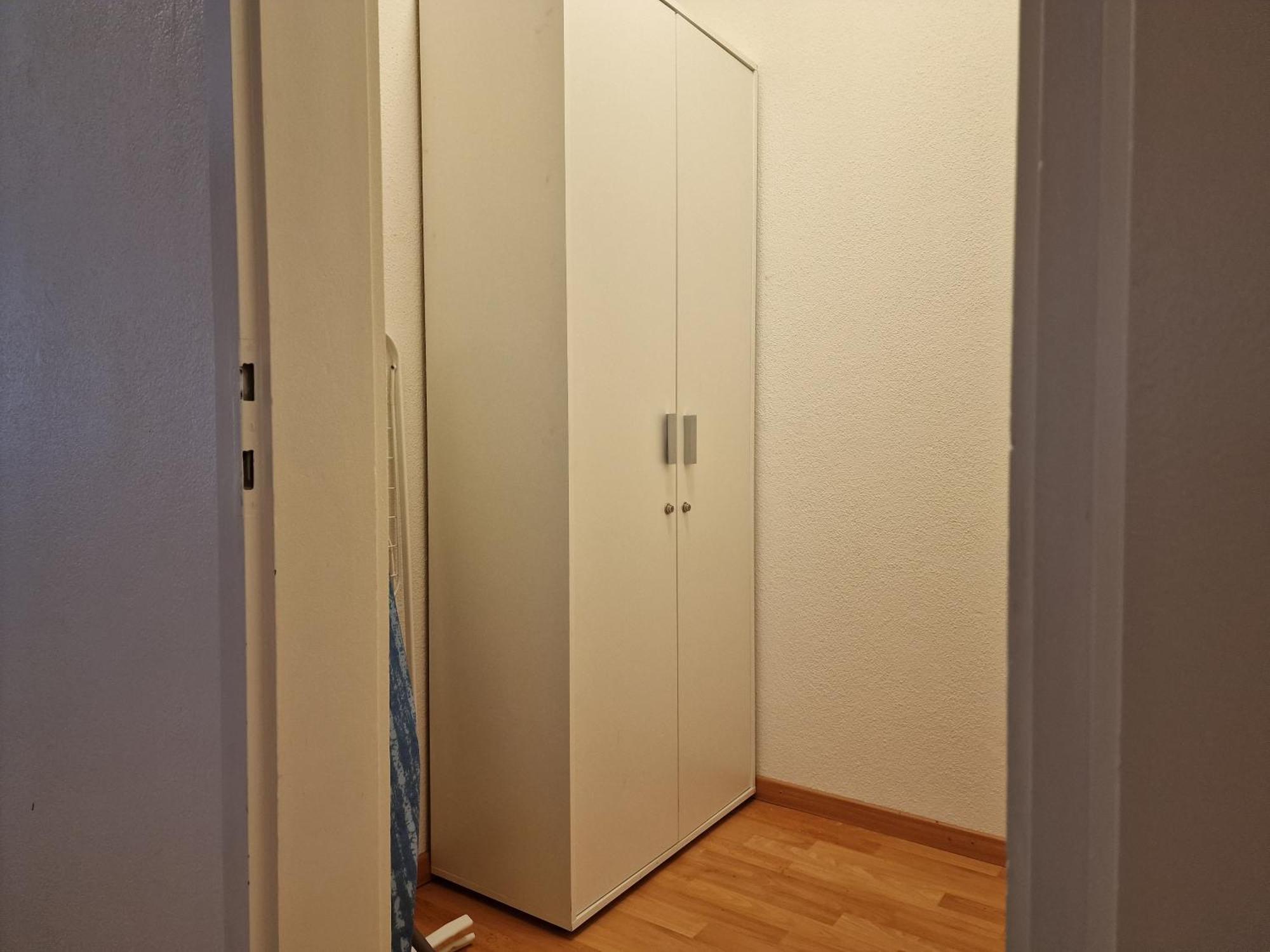 Flora - Sunflower Apartment