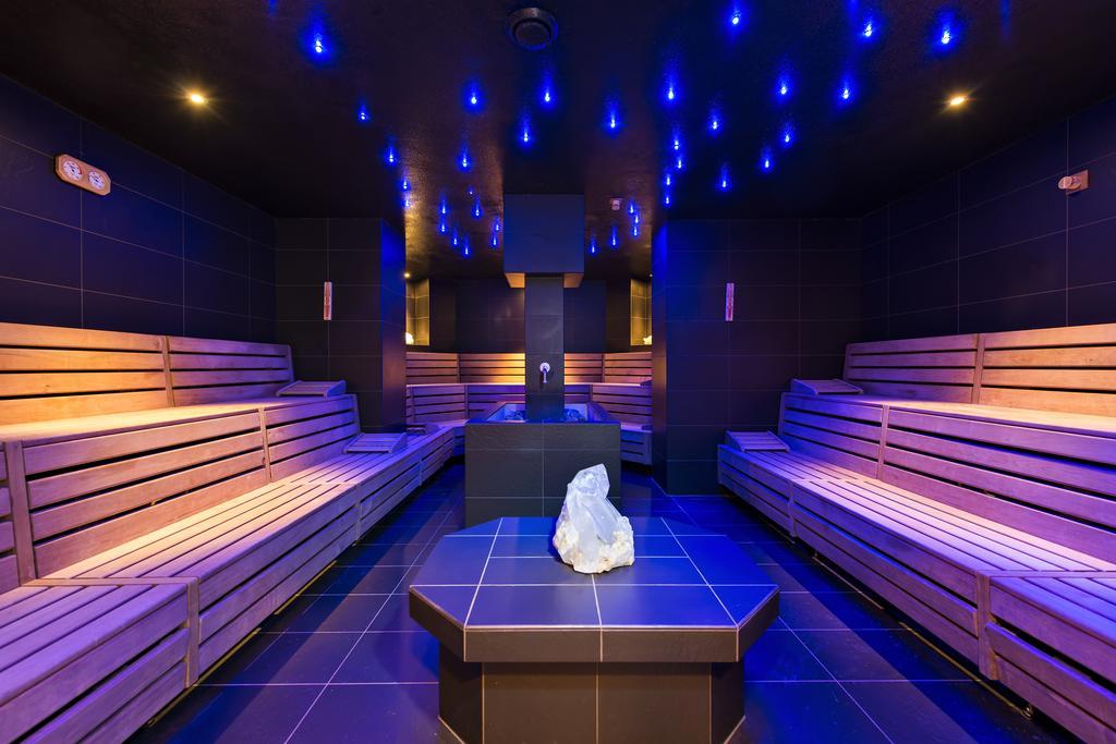 Hotel Kempinski Residences 5*